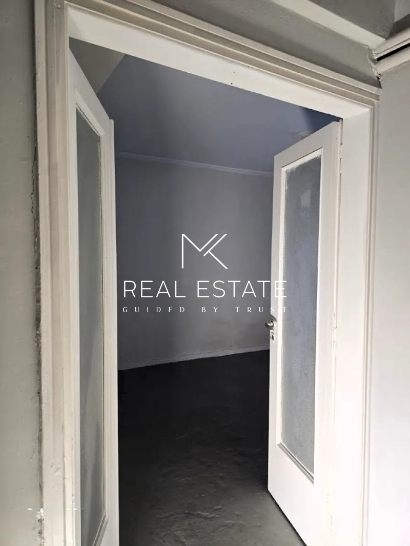 property-img